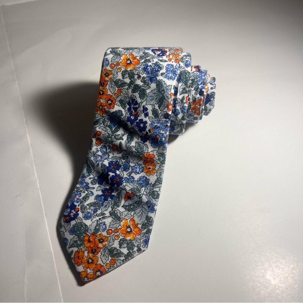 Bespoke tie